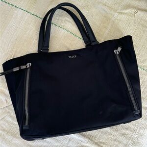 Tumi Valletta bag medium - carry-on laptop case black